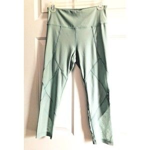 Vogo Athletica Green Athletic Cropped Leggings - Size S